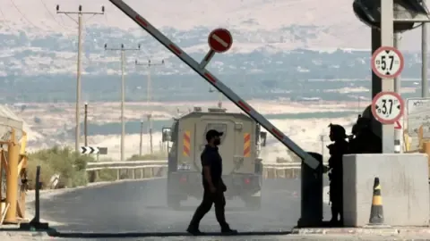 Two Persons Killed in Attack Adjacent to West Bank-Jordan Checkpoint, Israeli Military Reports
